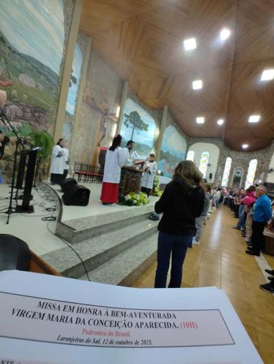Terceira celebração do domingo reúne fiéis no Santuário de Nossa Senhora Aparecida
